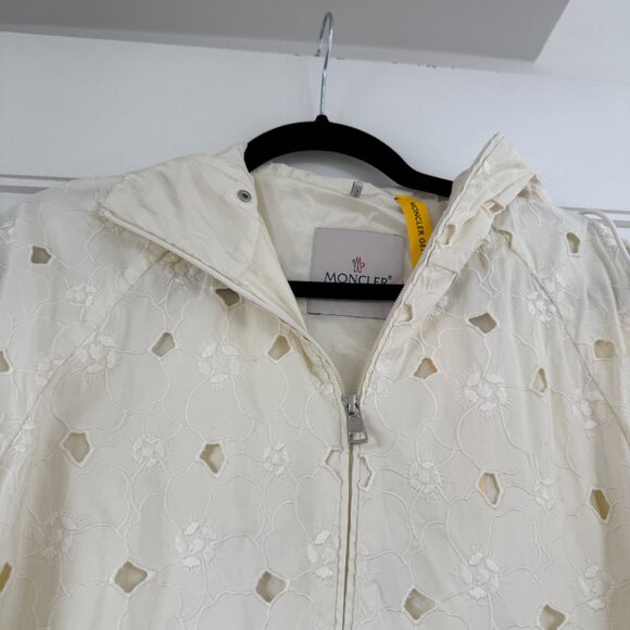 Moncler Genius Moncler Zaleia Layered Coat Embroidered Floral Drawstring Hood - Picture 10 of 12